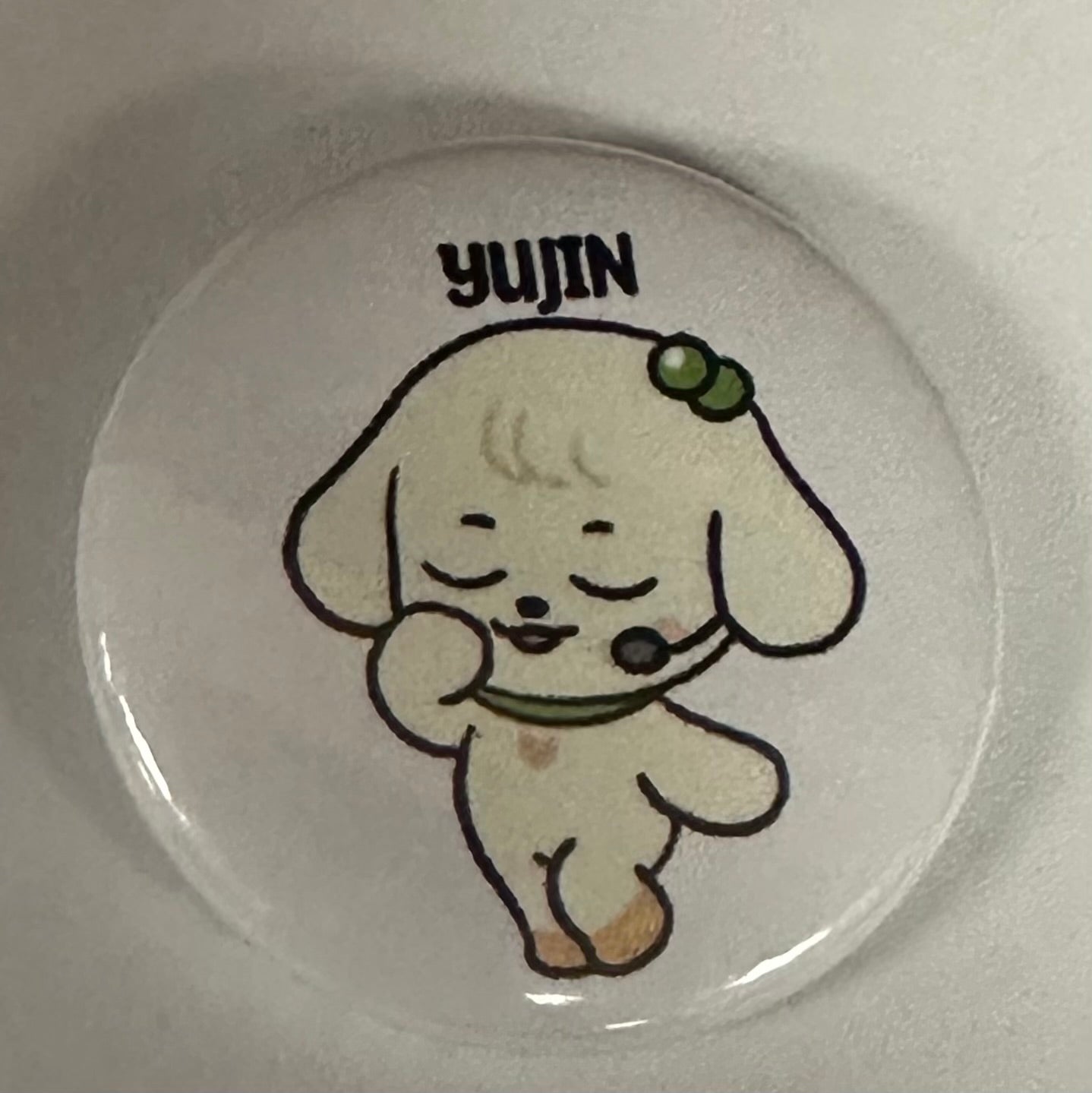 IVE mini buttons