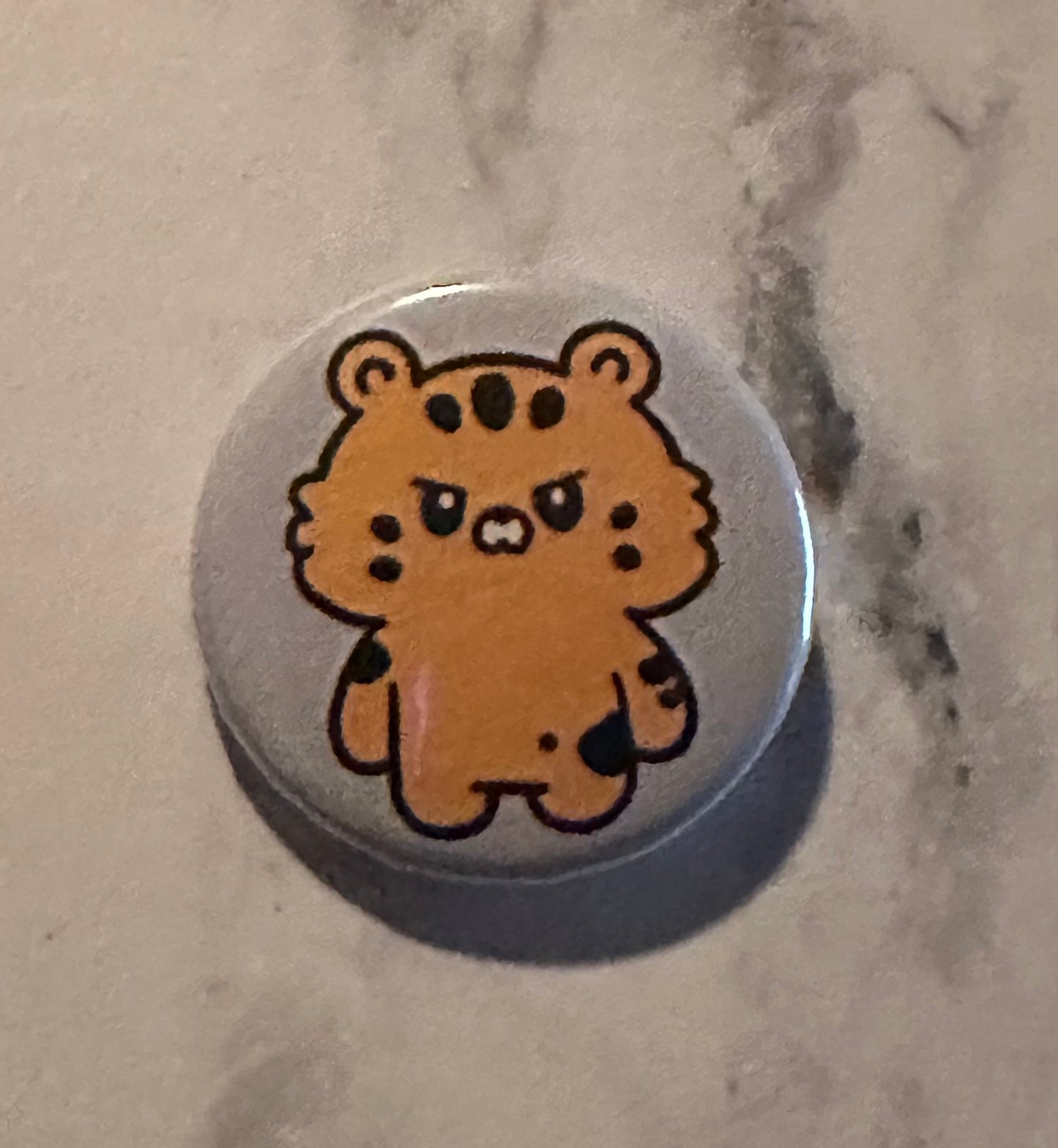 Le Sserafim mini buttons